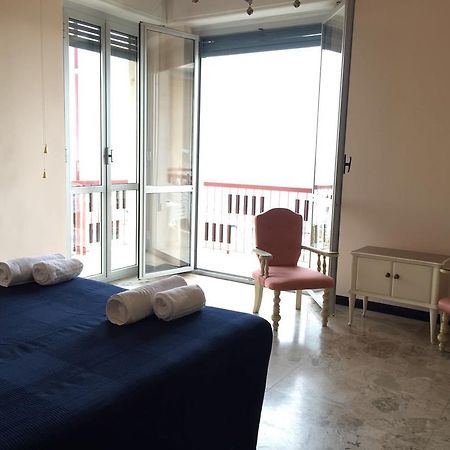 Sapore Di Sale Apartment Imperia Bagian luar foto