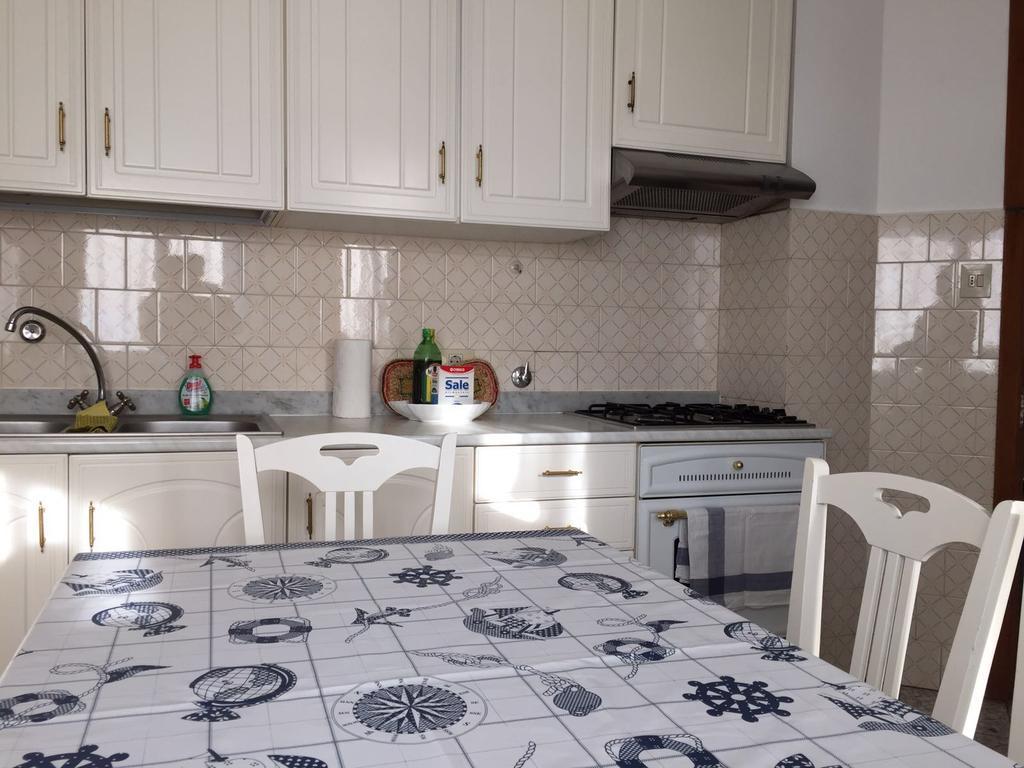 Sapore Di Sale Apartment Imperia Bagian luar foto